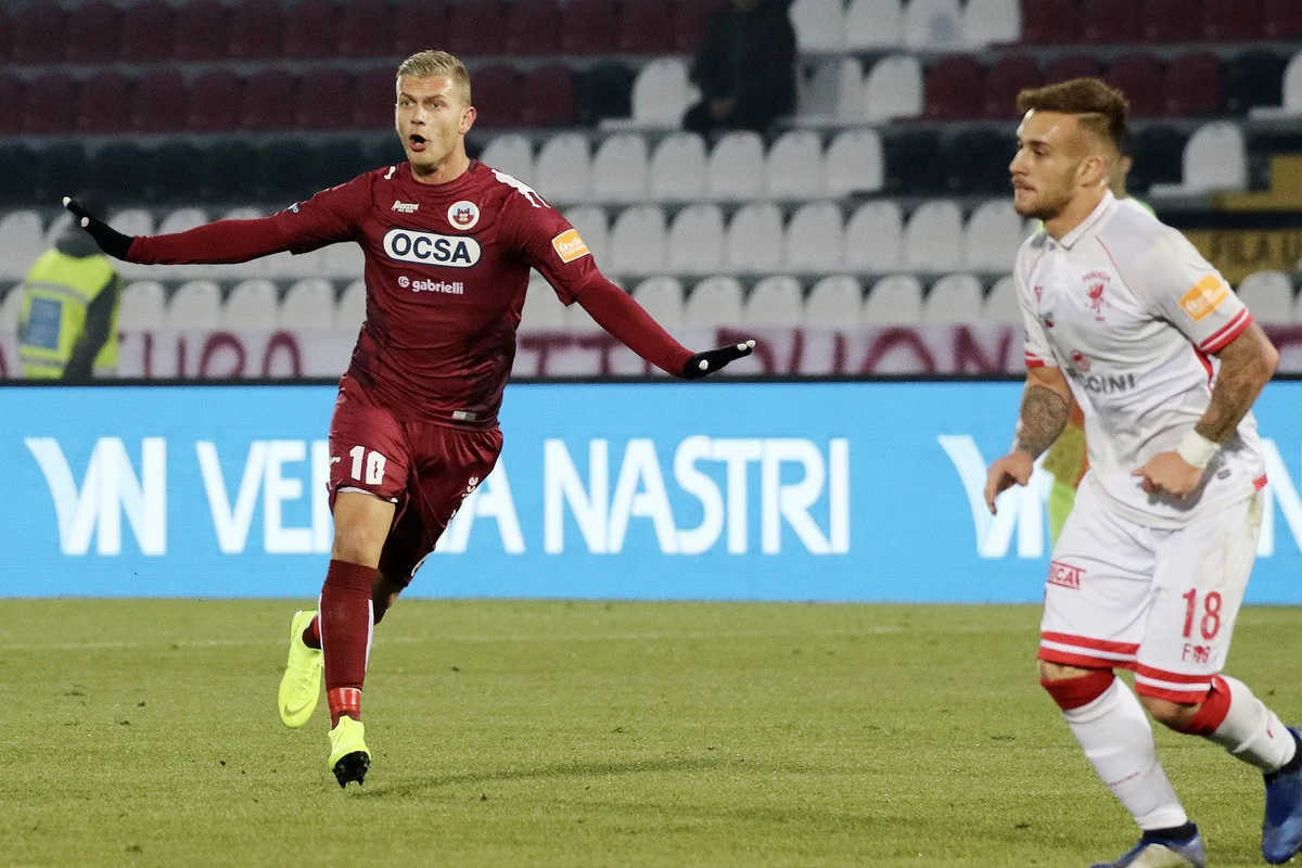 Qarabağ italiyalı hücumçu ilə maraqlanır