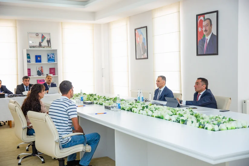 Rəşad Nəbiyev Qubada vətəndaşları qəbul edib