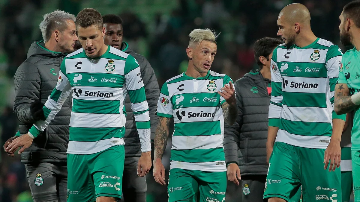 Meksika klubunun 8 futbolçusu koronavirusa yoluxdu