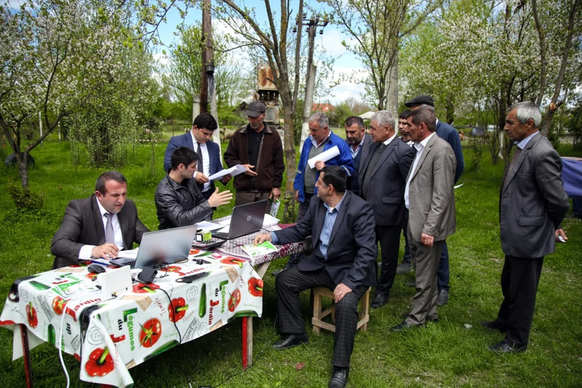 Qəbələdə güzəştli şərtlərlə gübrə satışı təşkil edilib