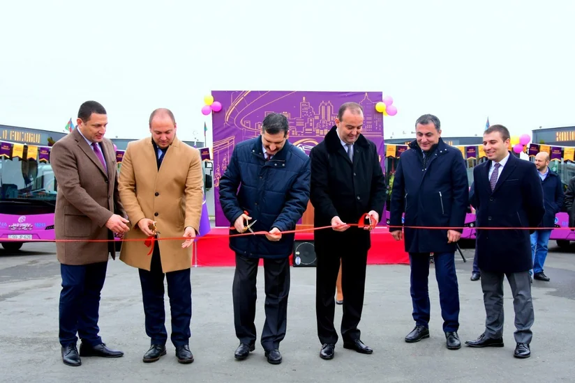 “Xaliq Faiqoğlu” şirkəti Bakıya gətirdiyi müasir avtobusları təqdim edib