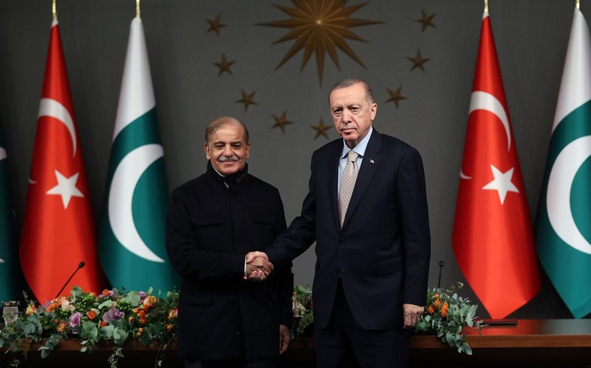 Türkiyə və Pakistan liderləri regional məsələləri müzakirə ediblər