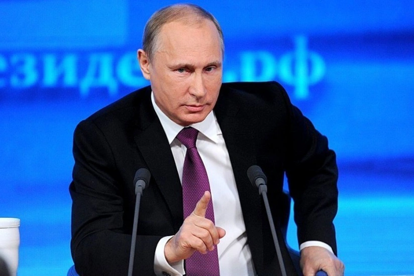 Moskvada Putinlə canlı yayım başlayıb