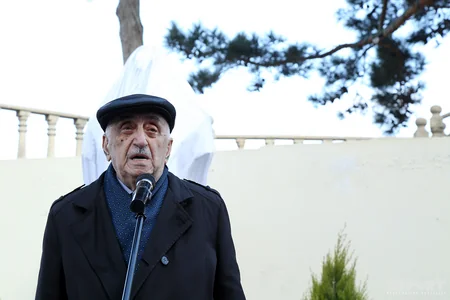 Bakıda Nikolay Baybakovun büstü açılıb