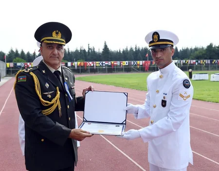 Türkiyədə təhsilini başa vuran Azərbaycan hərbçilərinə diplomlar təqdim edilib