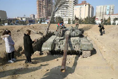 Парк военных трофеев в День Победы - ФОТОРЕПОРТАЖ