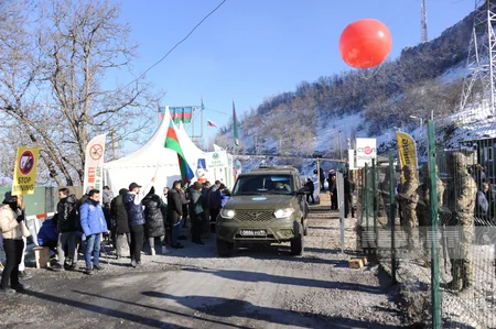 Сегодня по дороге Ханкенди-Лачын беспрепятственно проехали 22 автомобиля миротворцев