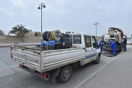 Azərsu kanalizasiya xətlərində təmizləmə işlərinə başlayıb