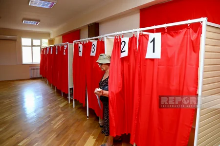 Azərbaycanda 1 milyondan çox seçici səs verib - FOTOREPORTAJ