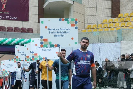 Heydər Əliyevin xatirəsinə həsr olunmuş minifutbol turnirinin açılış mərasimi keçirilib