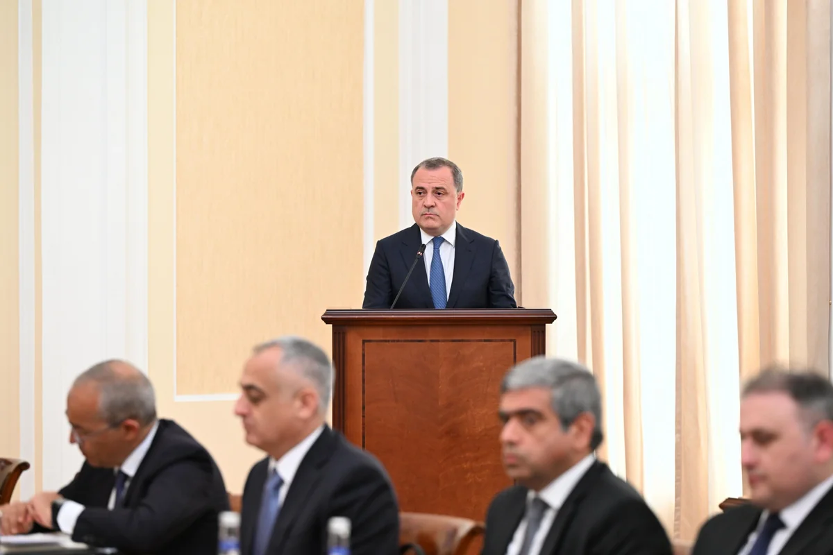 FM: Azerbaijan expects Armenia to amend constitution before peace deal