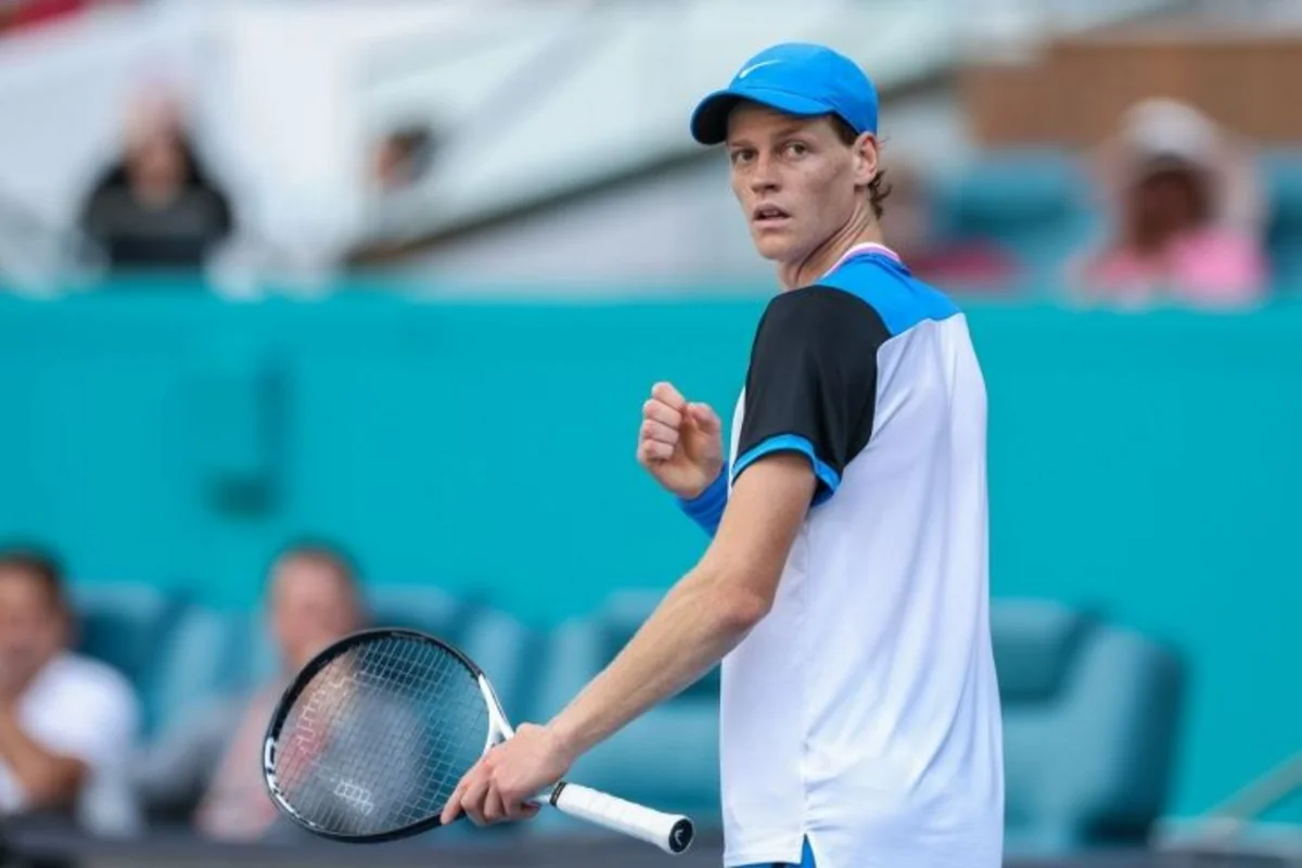 Лидер ATP Синнер дисквалифицирован на три месяца за нарушение антидопинговых правил