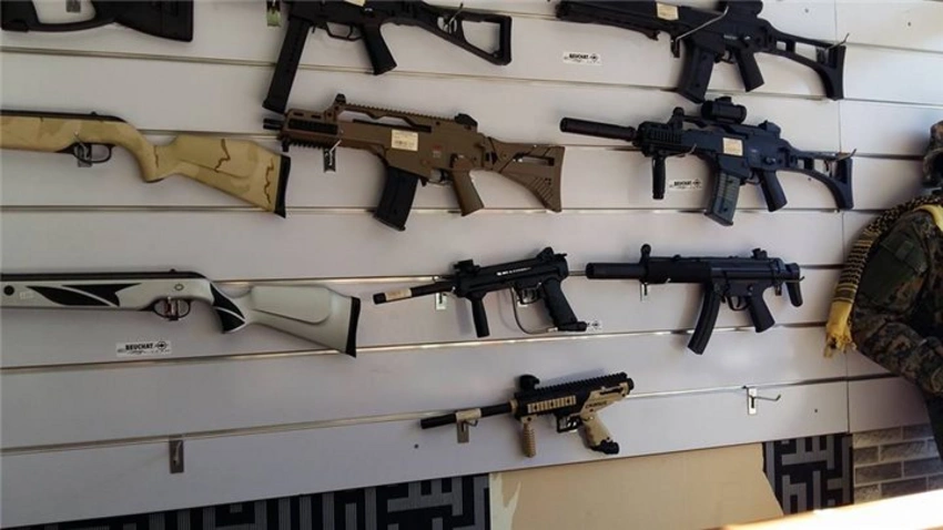 Qırğızıstanda 14 hərbçi qanunsuz silah satışına görə həbs edilib