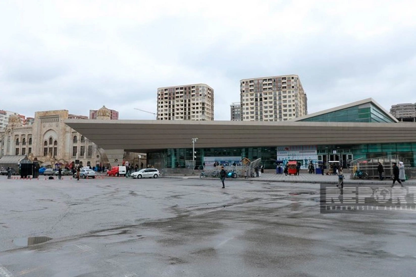 Bakının mərkəzində tikinti altına düşən yaşıllıqlar köçürüləcək