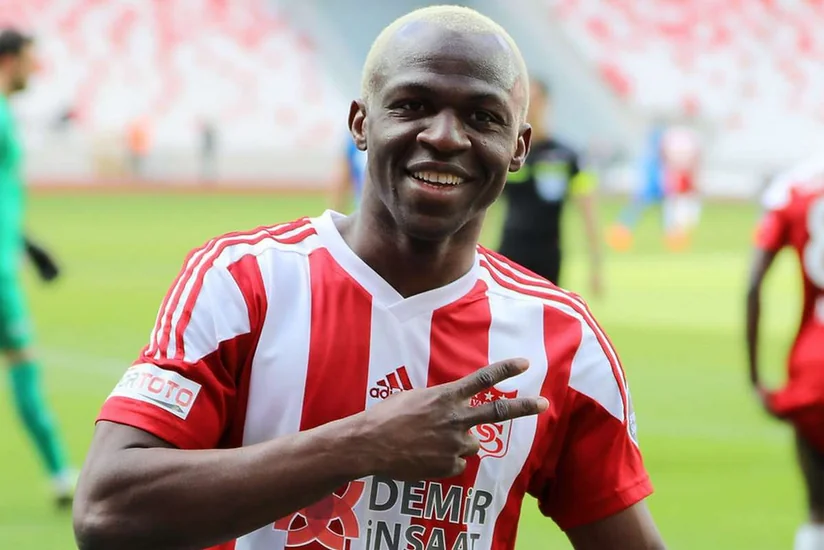 Sivassporun hücumçusu: Qrupdan çıxacağımıza inanıram