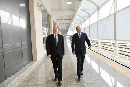 Prezident İlham Əliyev metronun əsaslı şəkildə yenidən qurulan “Bakmil” stansiyasında yaradılan şəraitlə tanış olub - YENİLƏNİB