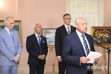 Moskva Şəhər Dumasında azərbaycanlı rəssamın sərgisi açılıb - FOTO