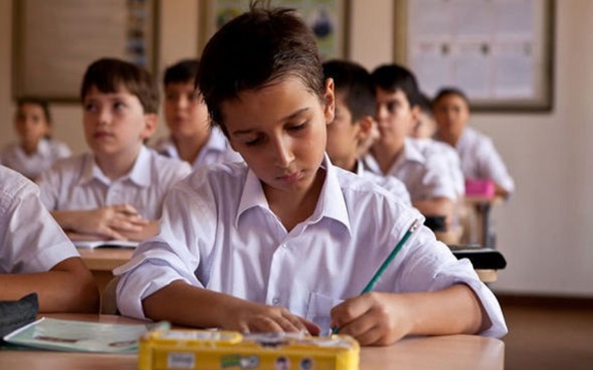 Təhsil müəssisələrində dərslərin dayandırılması müddəti uzadıldı