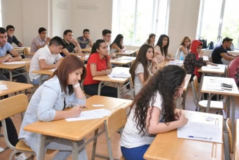 ​Naxçıvanda bu il ali məktəblərə sənəd verənlərin sayı artıb