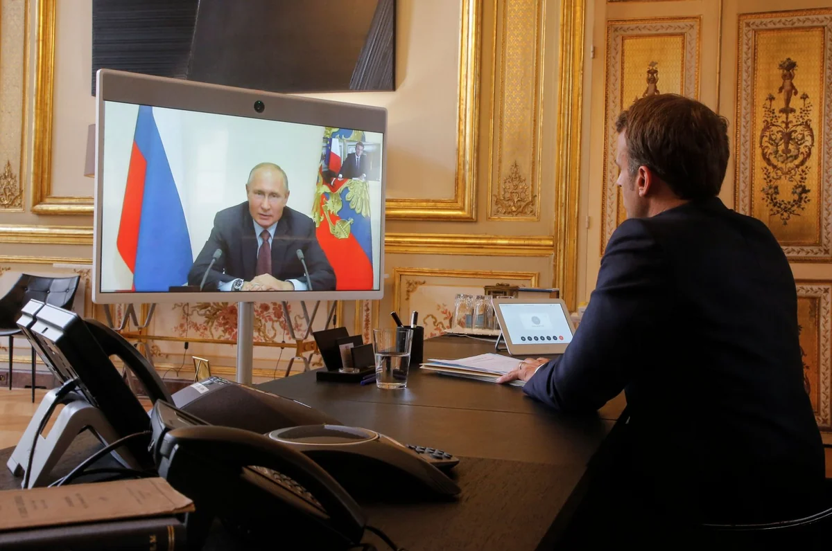 Путин и Макрон обсудили ситуацию вокруг Украины