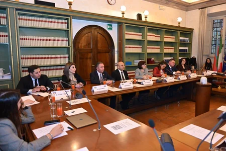 Azerbaijan and Italy discuss economic cooperation