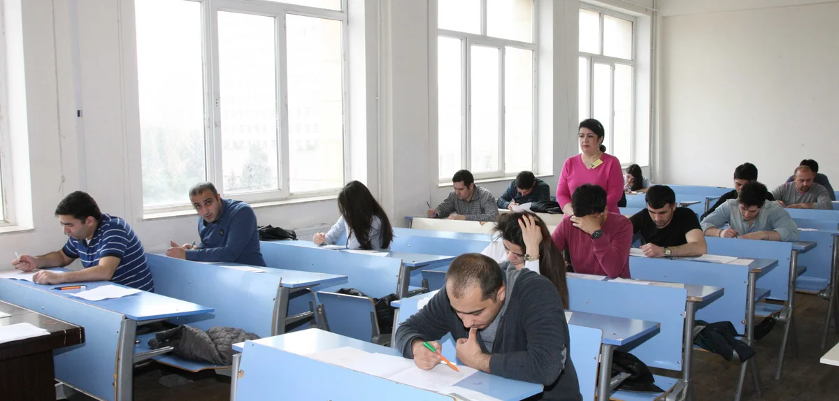 Vergilər Nazirliyinə işə qəbul imtahanı keçirilib