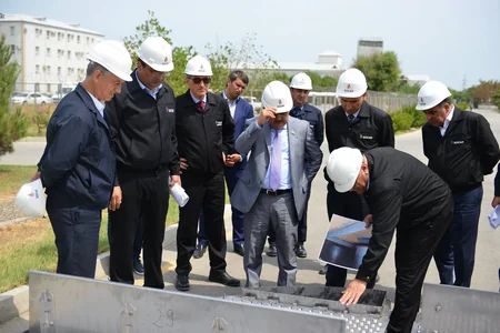 SOCAR prezidenti Etilen-Polietilen Zavodundakı təmir və modernizasiya işlərinin gedişi ilə tanış olub