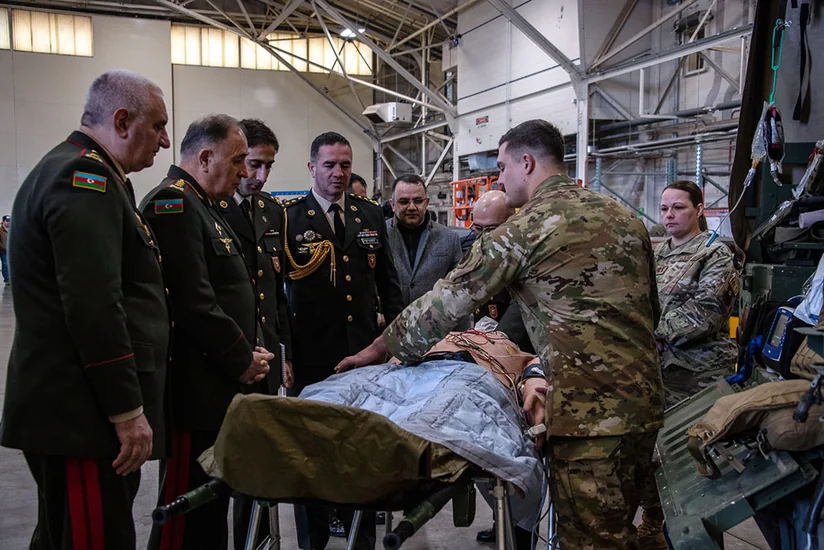 Azerbaijani Chief of General Staff visits air base in US