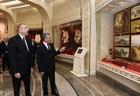 President Ilham Aliyev visits memorial complex People's memory’ in Ashgabat