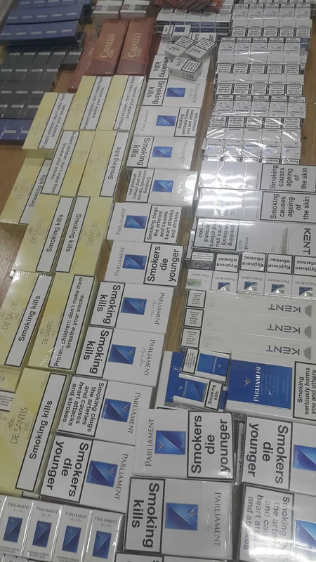Azərbaycana qanunsuz yolla gətirilmiş külli miqdarda siqaretin realizə edilməsinin qarşısı alınıb - VİDEO