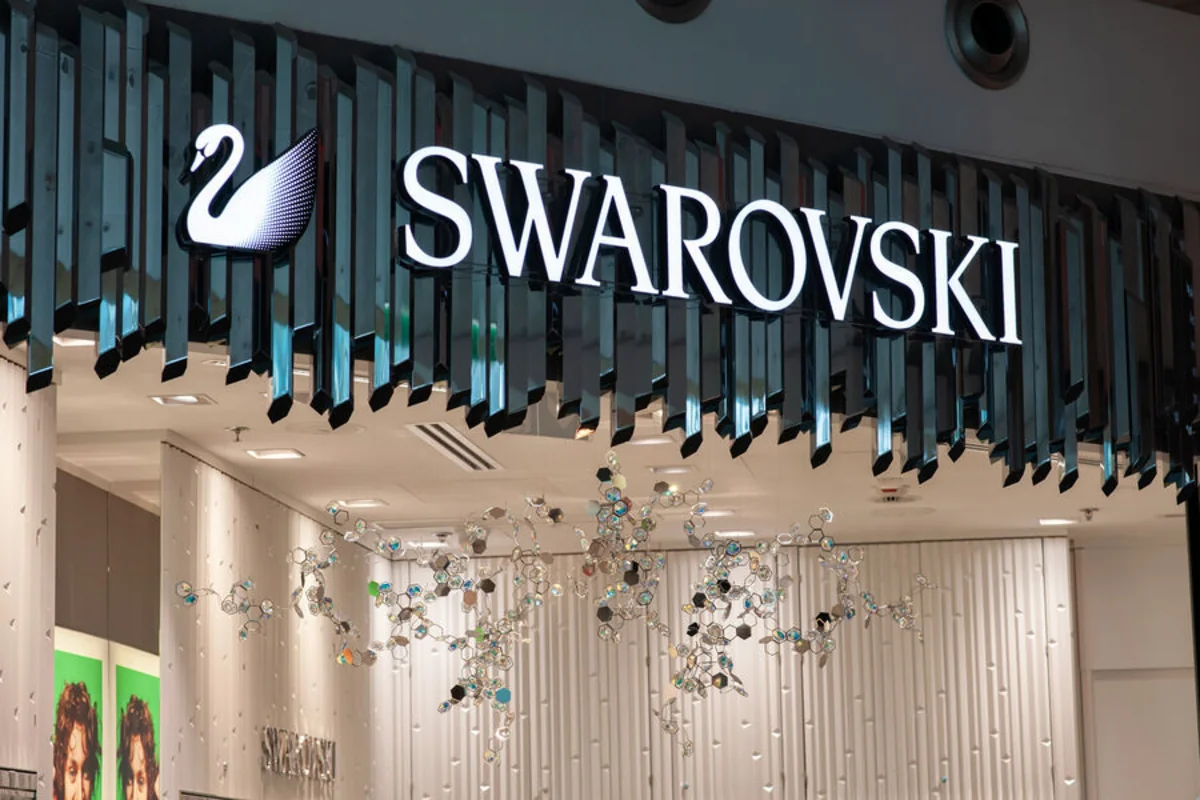Swarovski completely curtails its Russian business