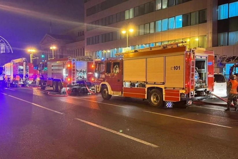 Perinatal mərkəzdə baş verən yanğınla bağlı məhkəmədə: Körpələrin sayı çox olduğu üçün otağa girmək mümkün deyildi