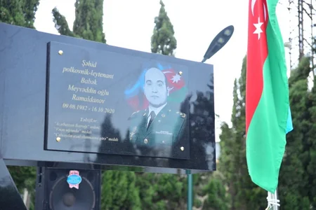 Xətaidə şəhidlərin xatirə löhvələrinin açılış mərasimi keçirilib