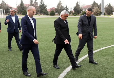 AFFA prezidenti Ağsu şəhər stadionuna baxış keçirib