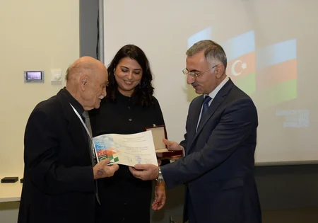 “Bakı Fil Ekspo” V Milli Filateliya sərgisi işə başlayıb