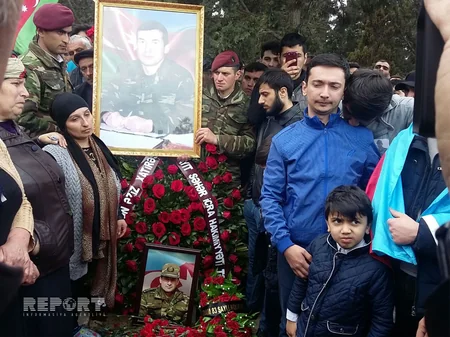 Azərbaycan ordusunun şəhid polkovniki və onun əsgəri Şəhidlər Xiyabanında dəfn edilib - FOTO - YENİLƏNİB