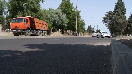 Bakının iki prospektini birləşdirən küçədə yenidənqurma işləri yekunlaşır
