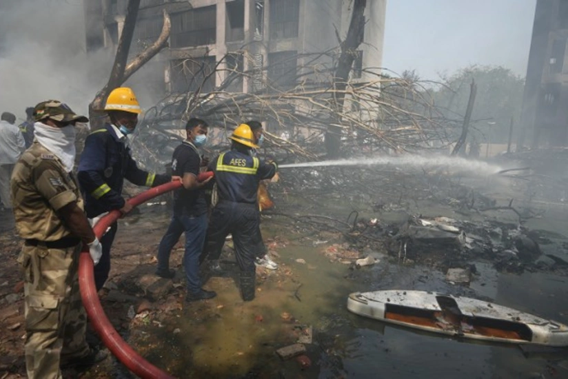 Britaniya Hindistanda aviaqəza yerinə müstəntiqlər göndərəcək