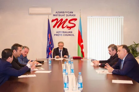 MŞ: Medianın cəbhə xəttində baş verənlərə münasibəti ümumən ictimaiyyətin mənafeyinə söykənir