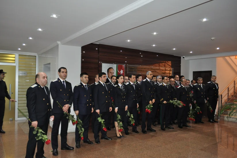 Bakı şəhər prokurorluğunda ulu öndər Heydər Əliyevin xatirəsinə həsr olunmuş anım mərasimi keçirilib