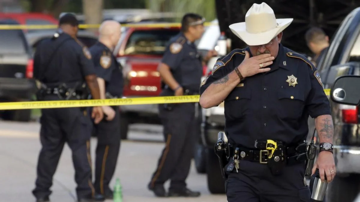 Texasda qatarla yük avtomobili toqquşub, güclü partlayış olub