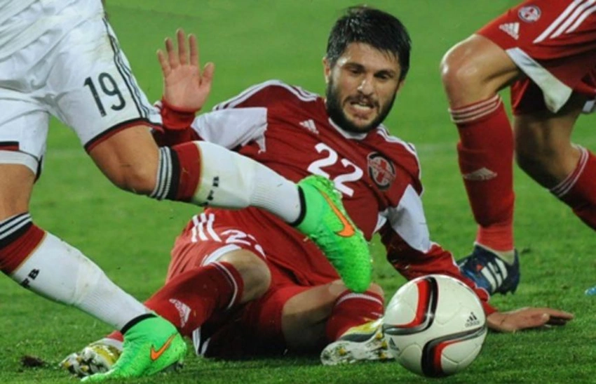 Neftçidən ayrılan Gürcüstan millisinin futbolçusu SKA-Xabarovsk klubu ilə müqavilə bağlayıb
