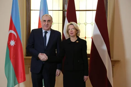 Elmar Məmmədyarov Latviya Seyminin sədri ilə görüşüb