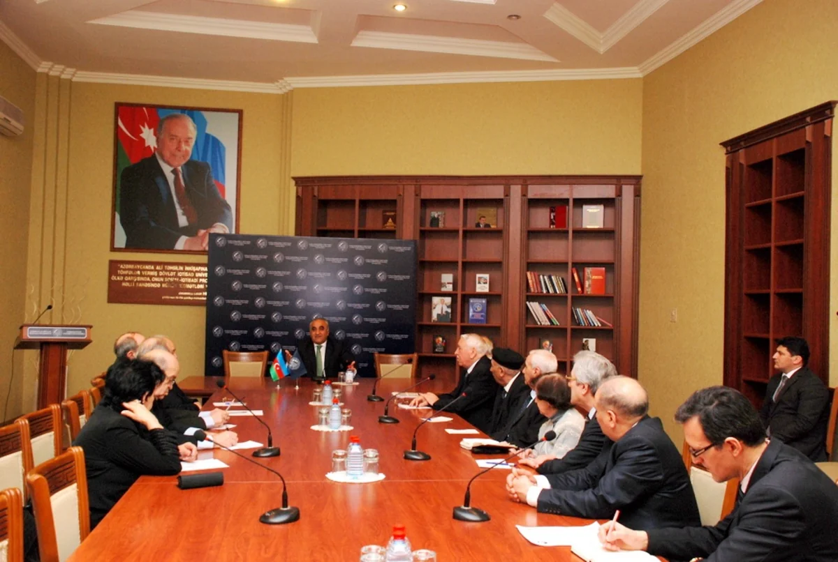 ​İqtisad Universitetinin Ağsaqqallar Şurasının sədri seçilib
