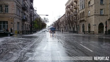 Bakının 150-dən artıq küçəsi xüsusi kimyəvi maddələrlə yuyulur - VİDEO - YENİLƏNİB