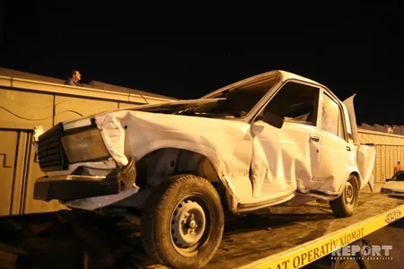 Bakıda yük maşını 9 avtomobilə çırpılıb, 4 nəfər xəsarət alıb - FOTO - YENİLƏNİB