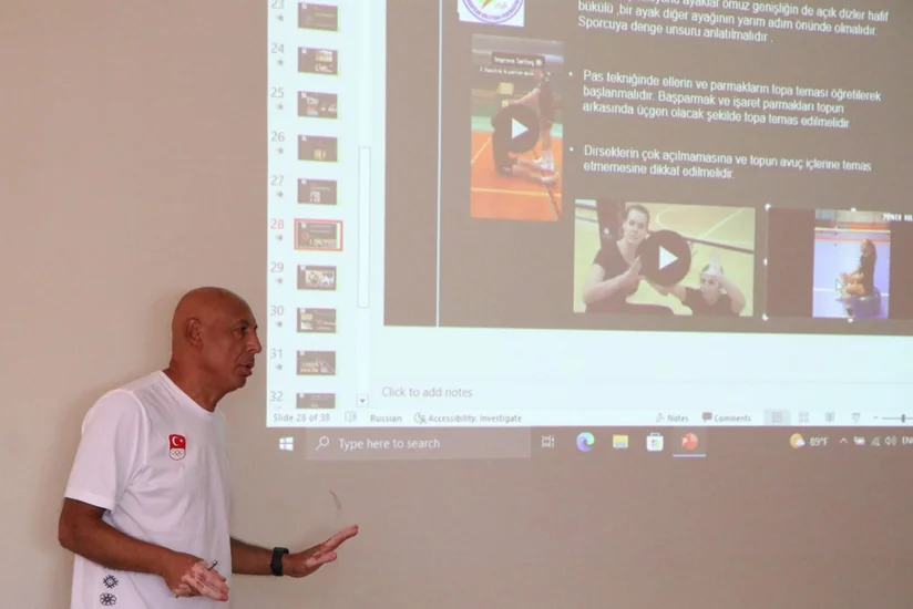 Voleybol məşqçiləri üçün seminara start verilib