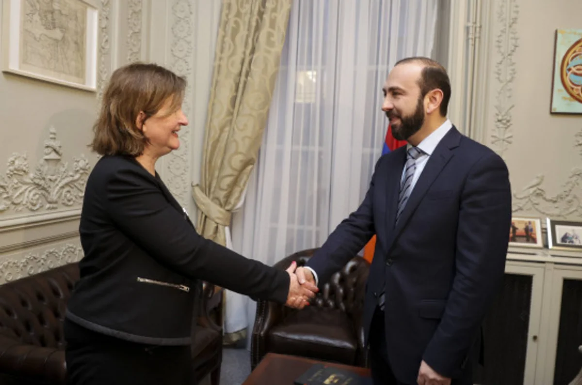 Mirzoyan, Loiseau discuss situation in South Caucasus