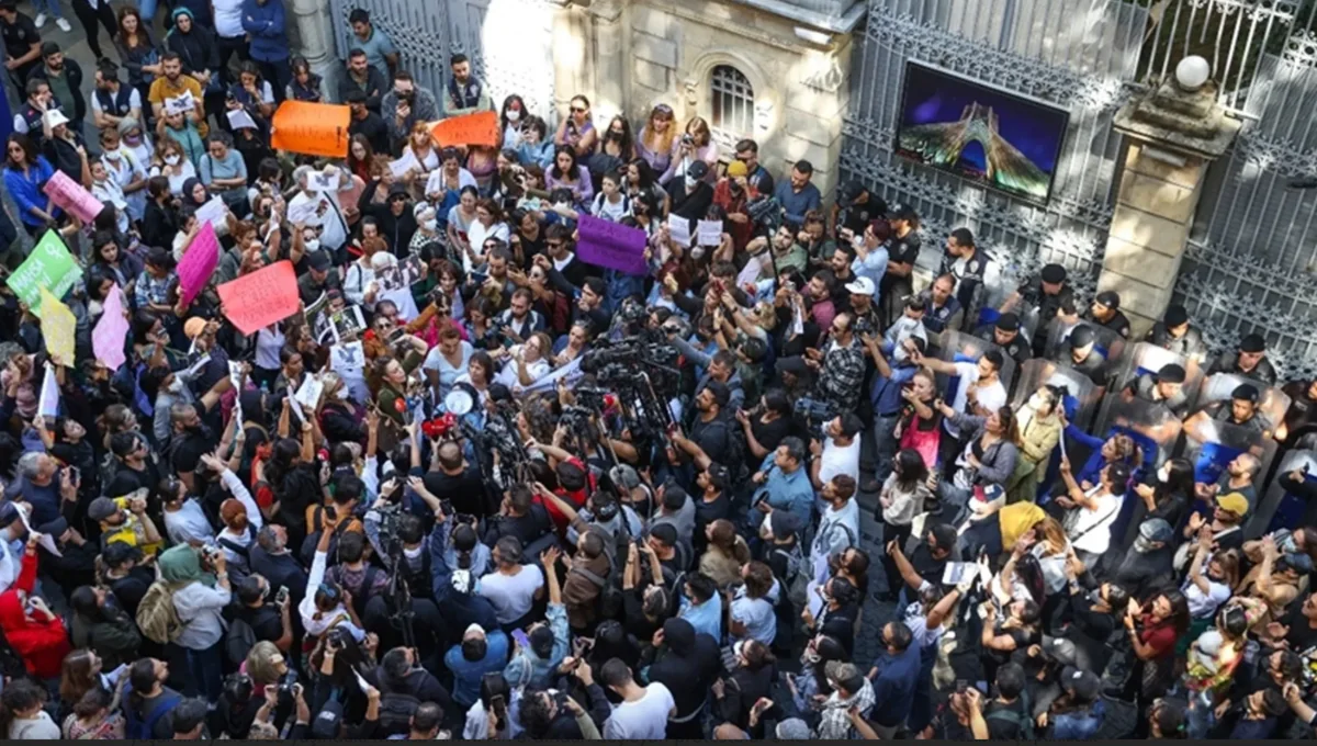 В ходе акций протеста в Иране погибло более 40 человек