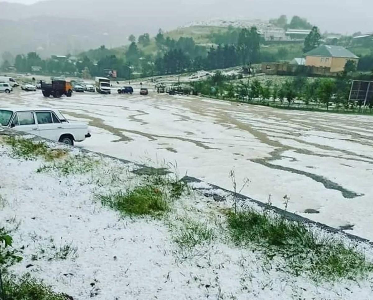 Gədəbəyə yağan dolu bir sıra fəsadlar törətdi - FOTO - VİDEO